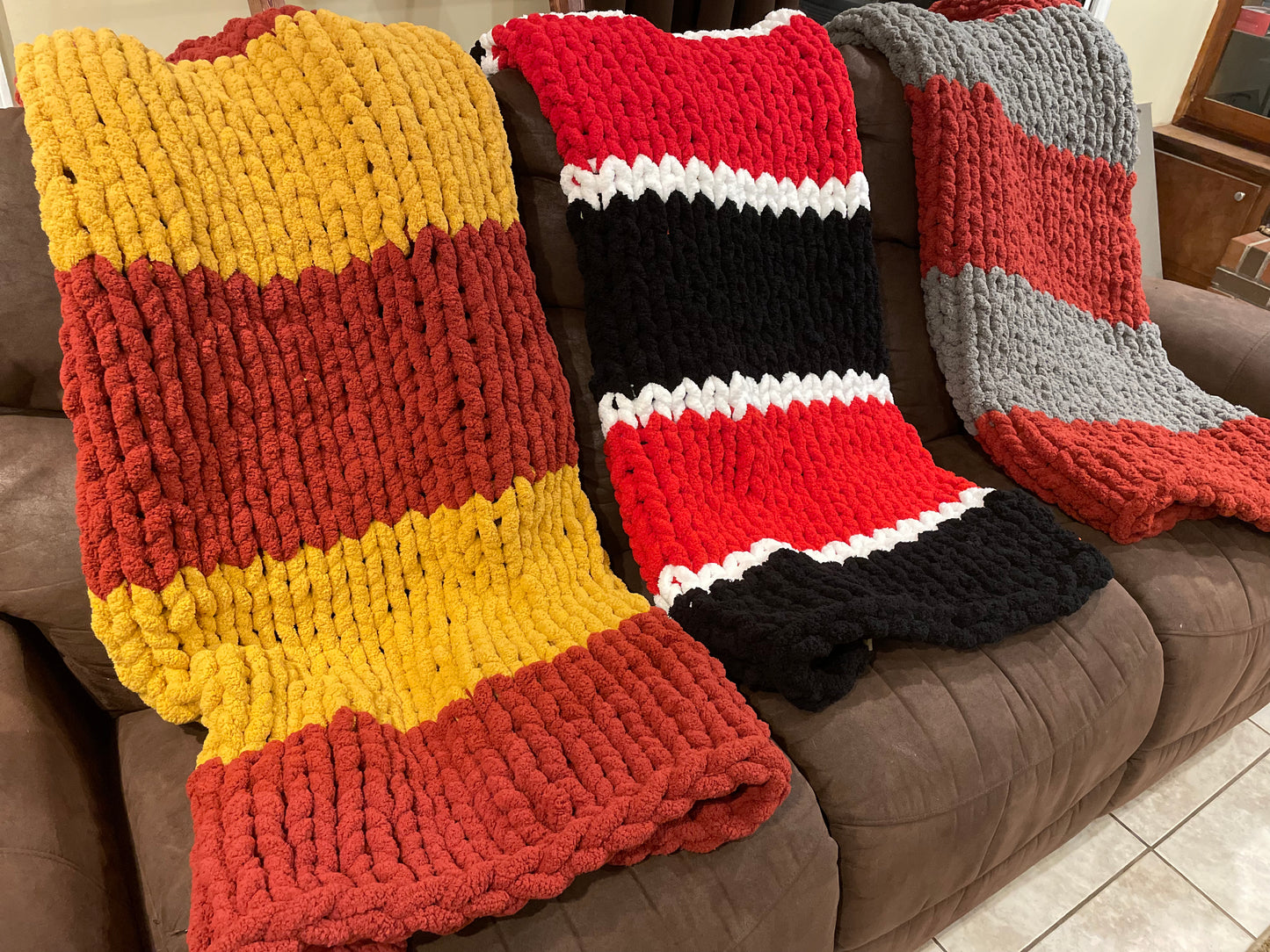 Chunky Knit Blanket- Multiple Colors