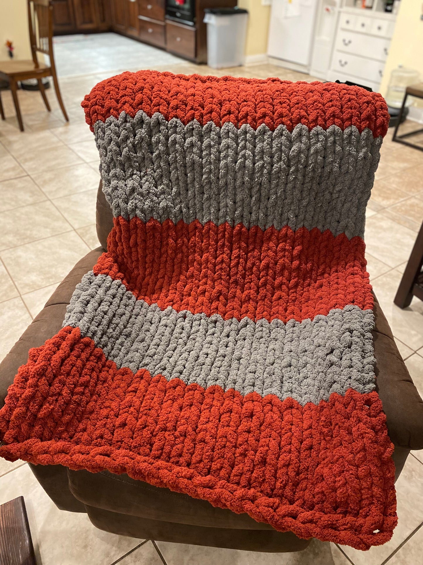 Chunky Knit Blanket- Multiple Colors