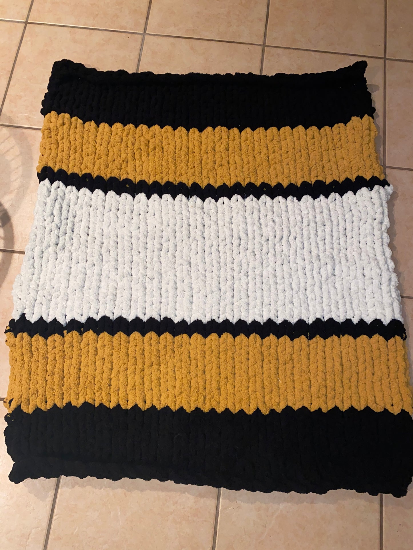 Chunky Knit Blanket- Multiple Colors